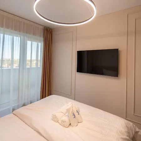 Mazi In Odyssey Pool Resort-parking Appartement