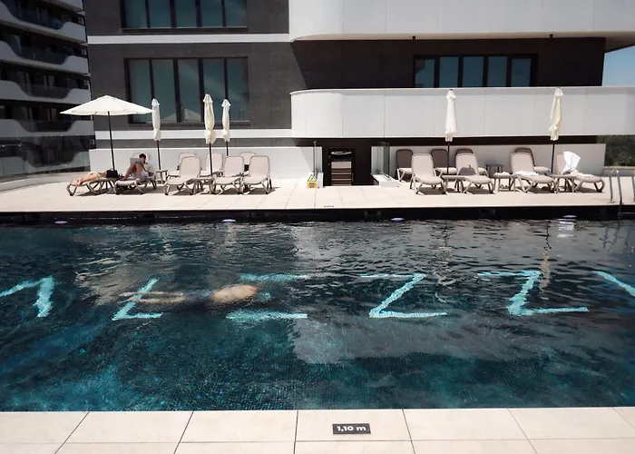 Mazi In Odyssey Pool Resort-parking Năvodari